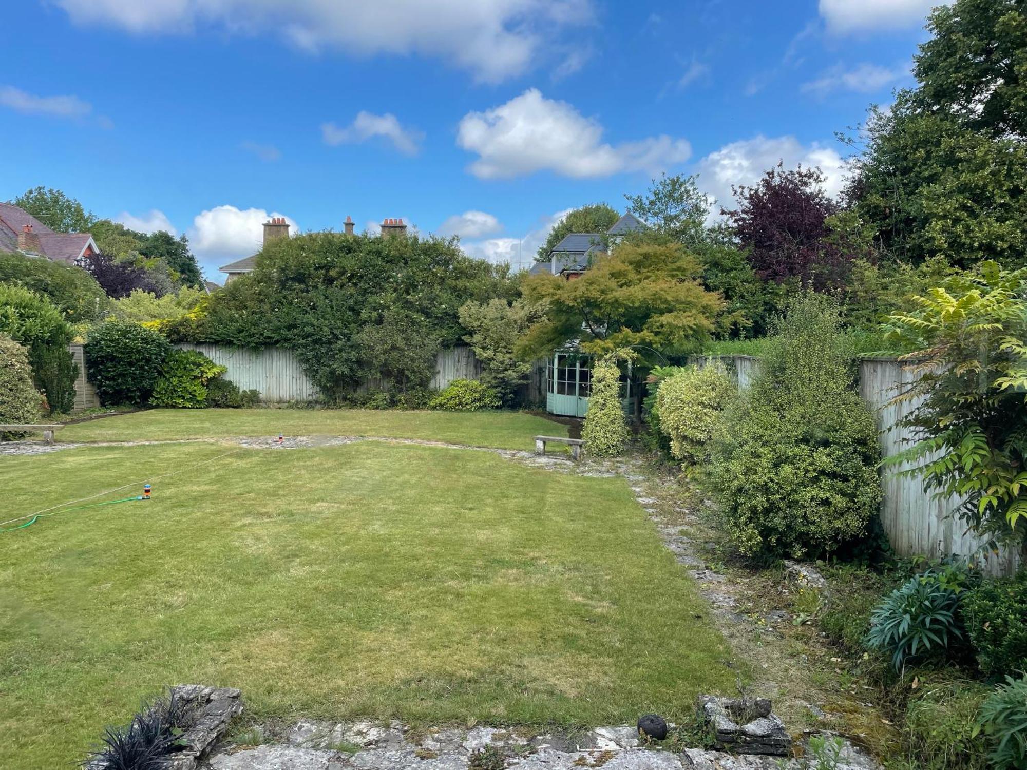 Charming Bournemouth House With Beautiful Spacious Gardens, 5 Min Drive To Beaches, Free Parking For 2-3 Cars Luaran gambar